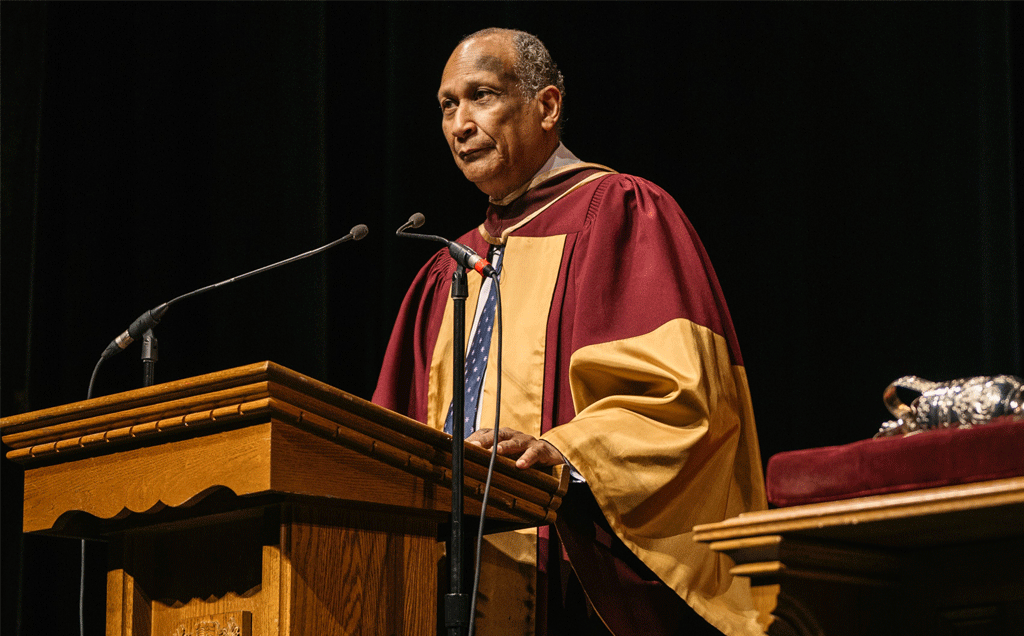 Howard Shearer speaking at convocation